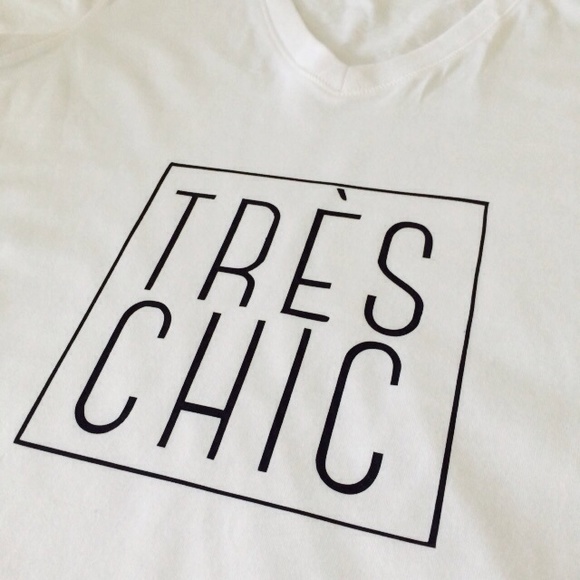 Tres chic t-shirt DISCOUNT LAST ONE !! - Picture 3 of 3