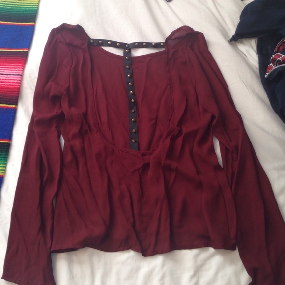 Maroon top - Picture 2 of 2