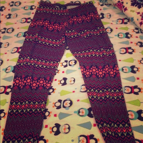 Rue 21 exotic leggings