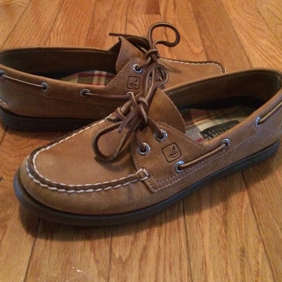 Sperry boat shoes