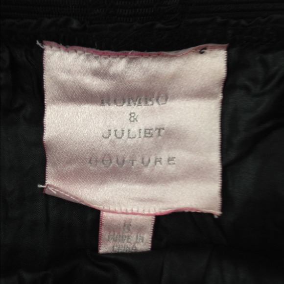 🎉Host Pick🎉 Black sequin short skirt - Picture 4 of 4