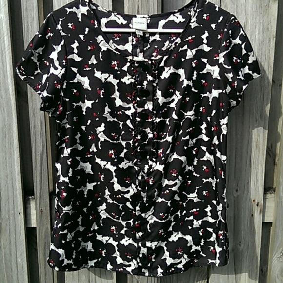Cute Pattern blouse
