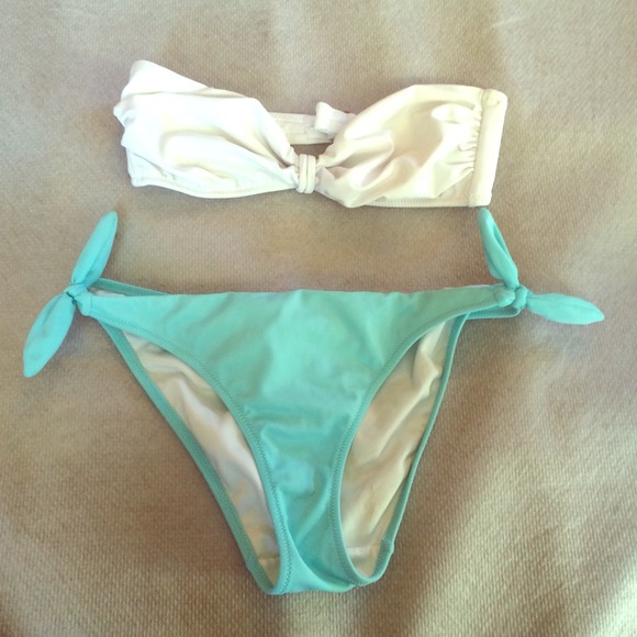 Victoria's Secret bikini