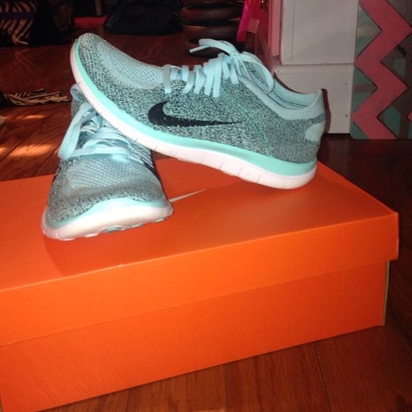 Teal flynit Nike free runs (Not selling)
