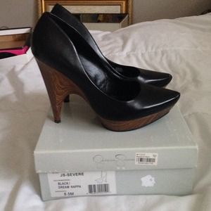 black pumps with wooden platform US size 8.5