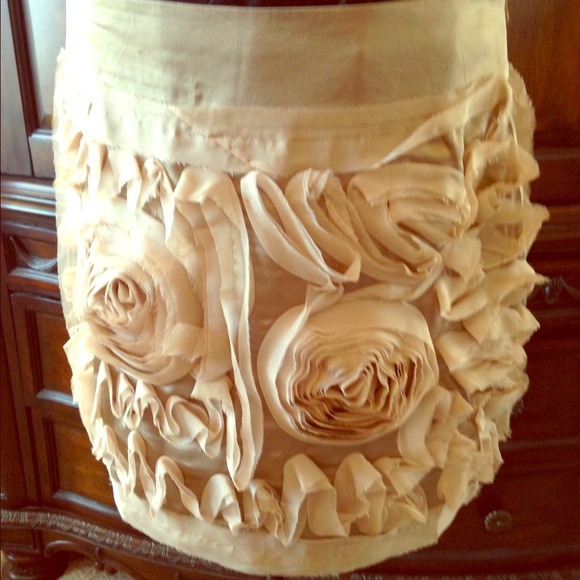 Dresses & Skirts - Beige floral short skirt