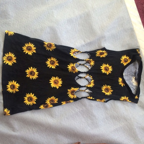 Kendall and Kylie flower dress