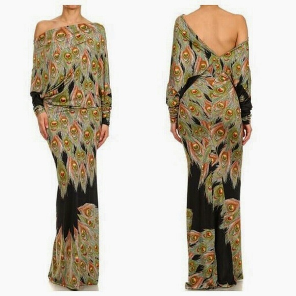 Peacock print, off shoulder, domain sleeve