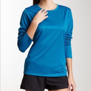 NWT ASICS Long Sleeve Crew Tee--Small—Host Pick