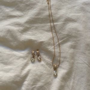 Gold Earrings + necklace