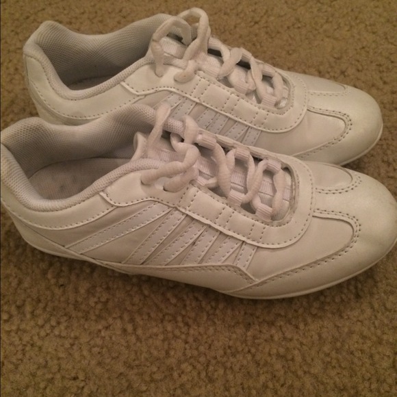 Cheer Wear - Picture 4 of 4