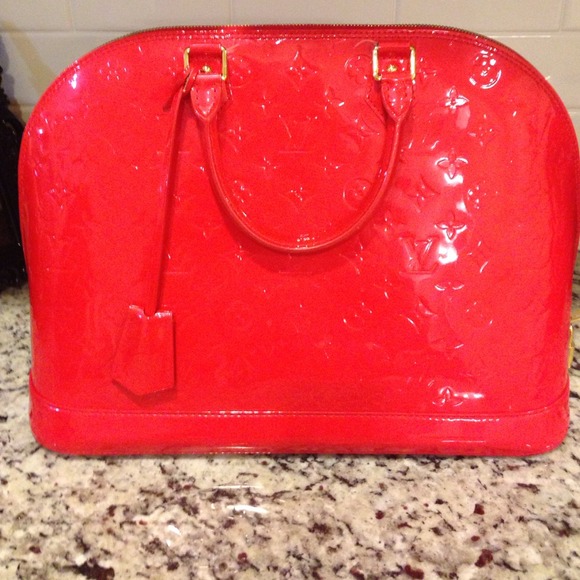 Louis Vuitton Handbags - Louie Vuitton Alma GM.