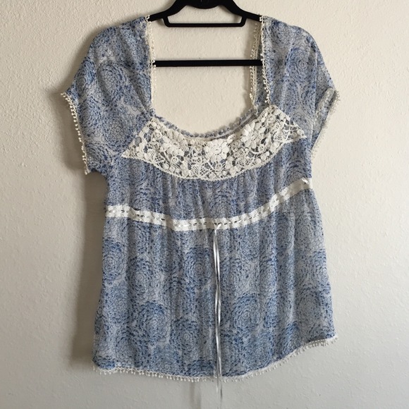 Guess off shoulder Boho Top - Picture 1 of 3