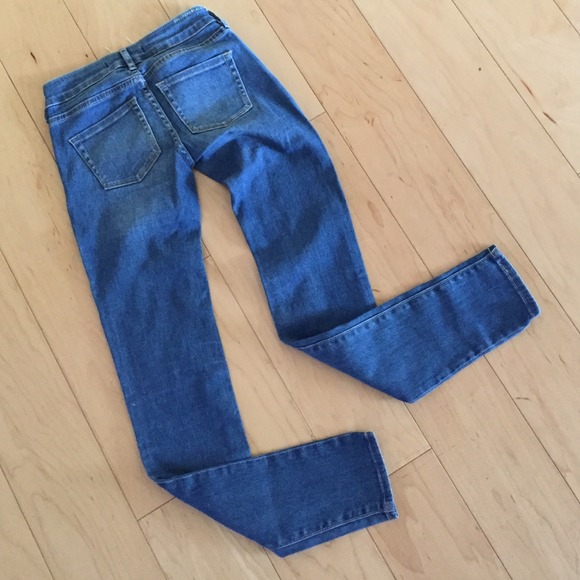 Distressed Denim - Picture 4 of 4