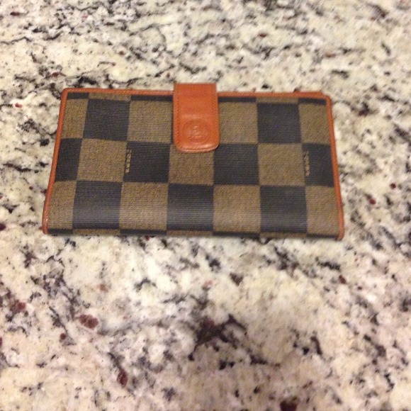 Vintage fendi wallet