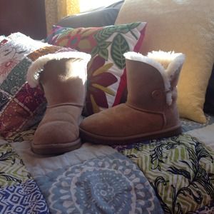 Tan button Uggs