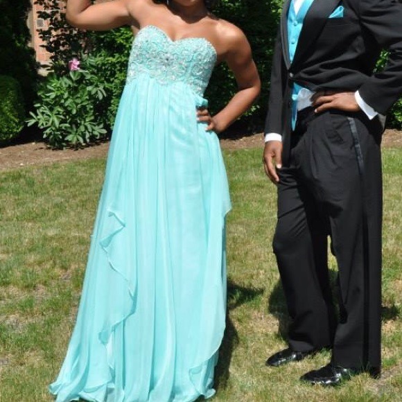 Prom Dress - Picture 1 of 4