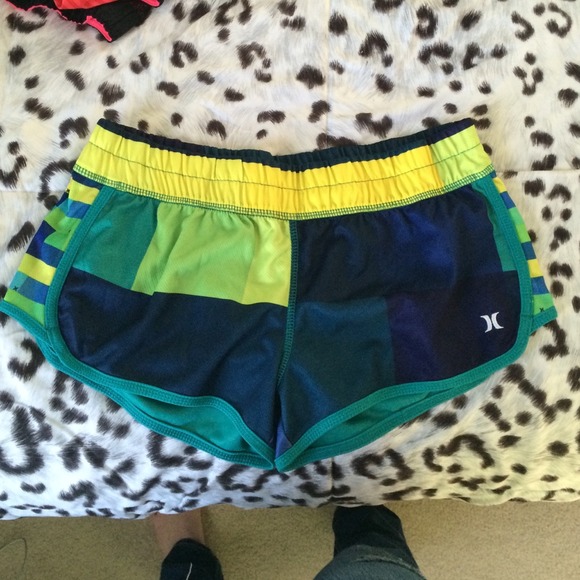 Hurley comfy shorts cute!
