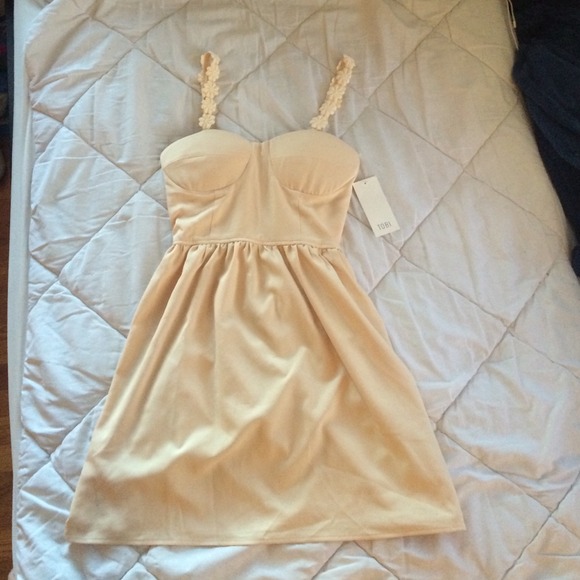 Tobi "Petals Aplenty Dress"