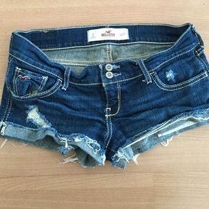 Hollister destroyed Denim shorts size 5