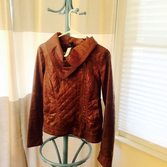 GUESS brand NWT brown jacket size small!