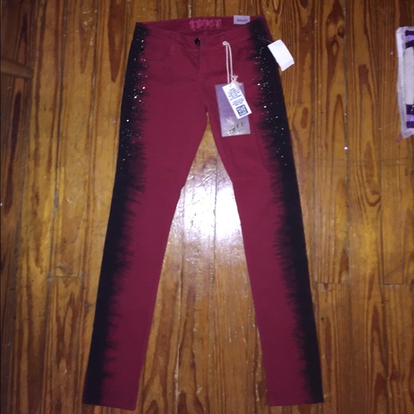 Red and black skinny jeans :)