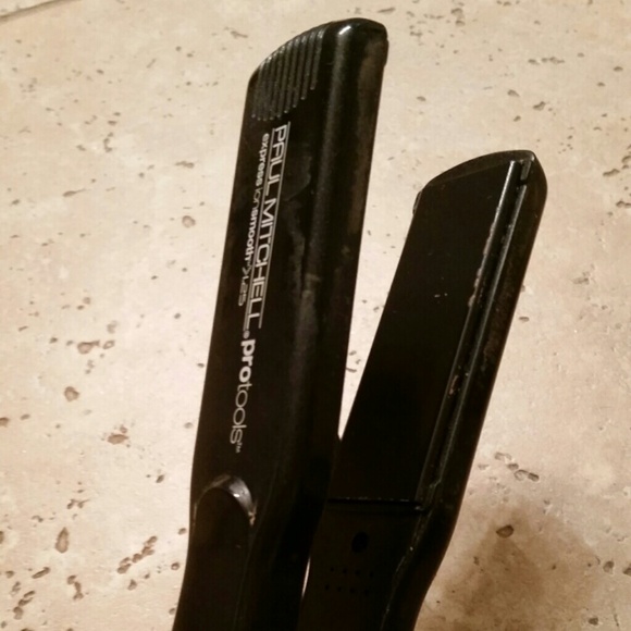 Paul Mitchell flat iron