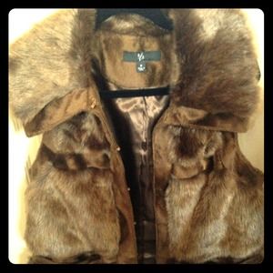 <PRICE REDUCED > Rachel Zoe Faux Fur Vest
