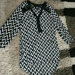 Chevron top