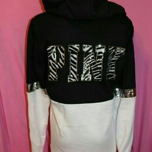 Looking to trade!!! Size m