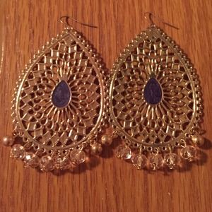 ❌sold❌ dangling earrings