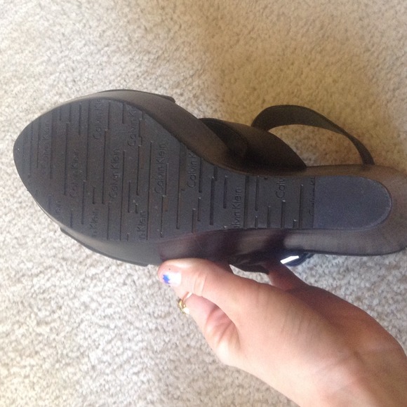 Calvin Klein shoes - Picture 3 of 3