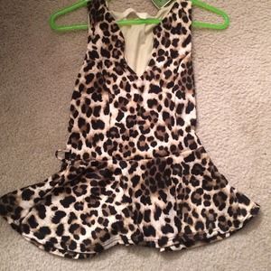 Cheetah Peplum Neon Skirt Pink Necklace Bundle