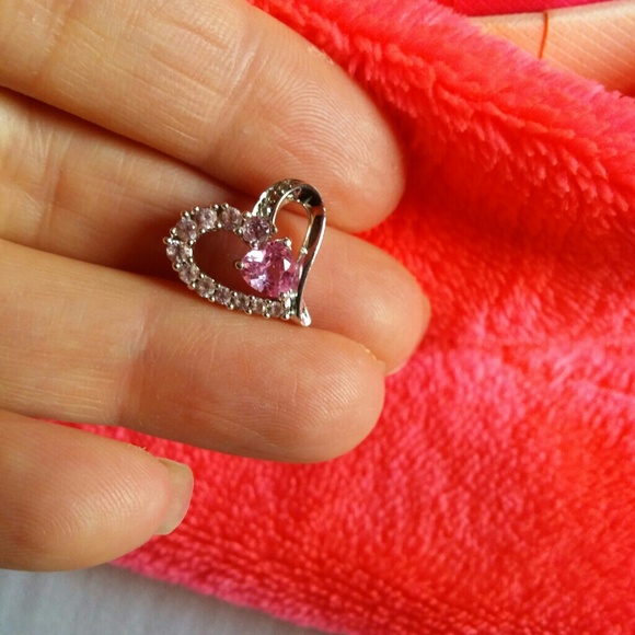 Kay's heart pendent - Picture 4 of 4