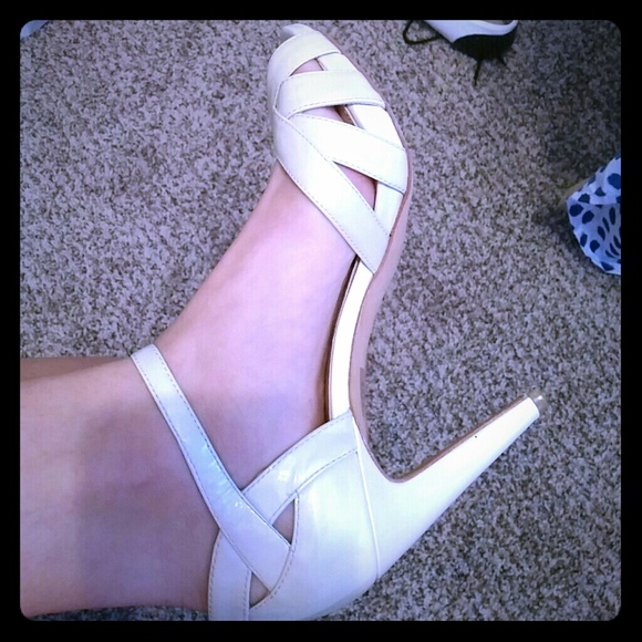 Antonio melani prom heels