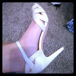 Antonio melani prom heels