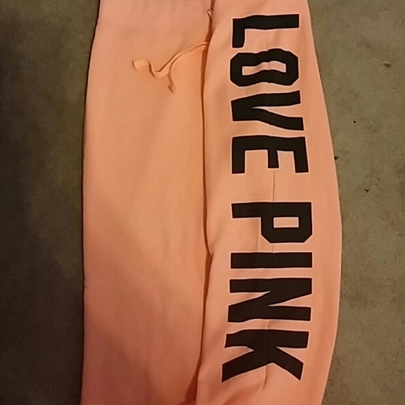 Victoria Secret Pink Flare Sweats!