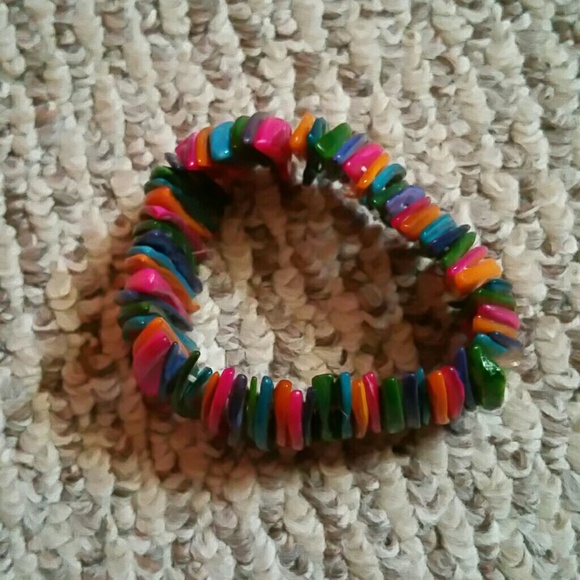 Colorful shell bracelet - Picture 2 of 2