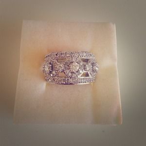 Charles Winston Collections Silver & CZ ring Sz 6