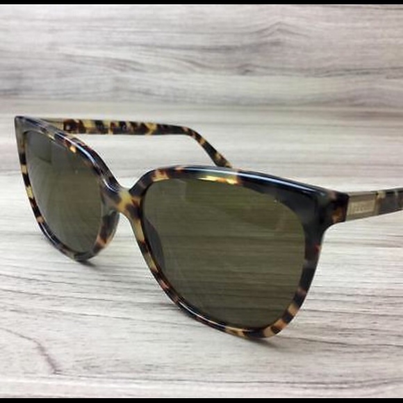 Gucci 57 mm Oversized Sunglasses