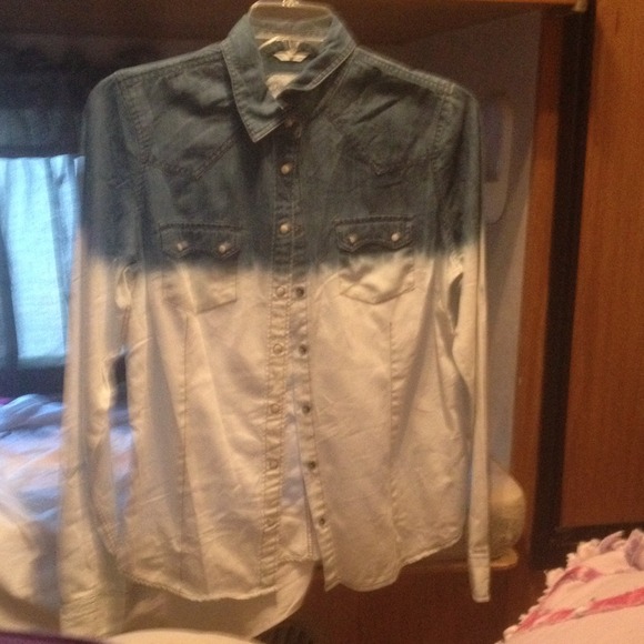 Aeropostale denim button up shirt.