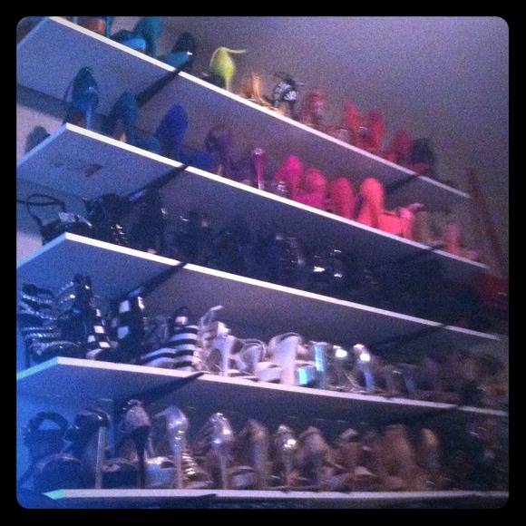too manyy :( need to sell!