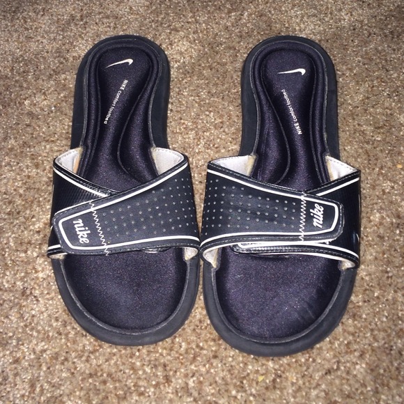 Nike women's comfort footbed sandals