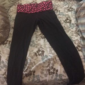 Pink ( VS ) yoga legging.