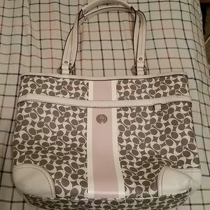 Coach Heritage Chelsea gray, white, and pink