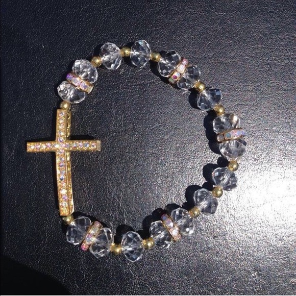 Handcrafted beaded Cross bracelet
