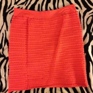 Short coral skirt