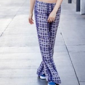 Brandy Melville flowy pants