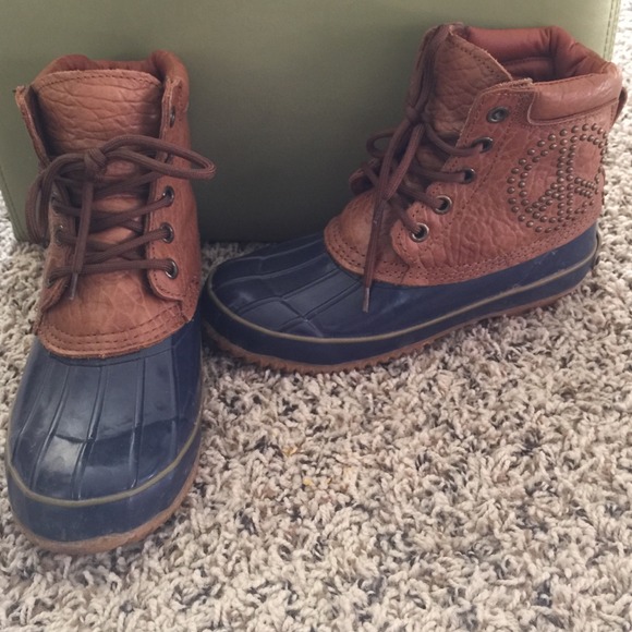 lucky brand duck boots