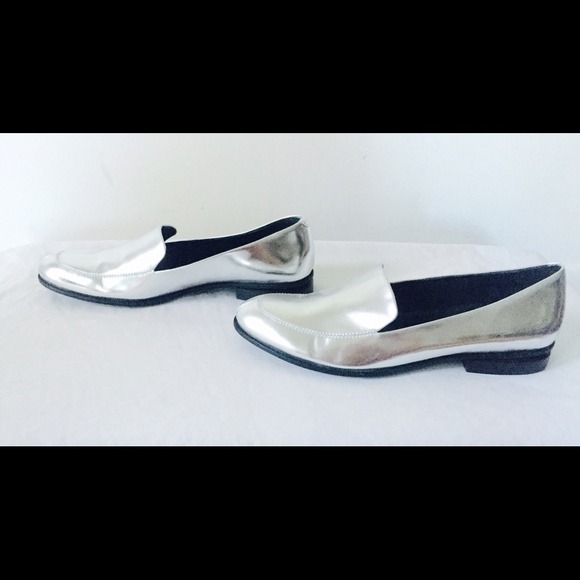 🔴❤️SOLD🔴❤️ silver sharks - Picture 4 of 4